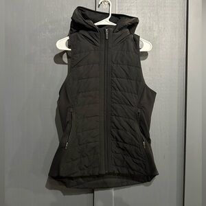Lululemon Another Mile Vest - 8 - Black